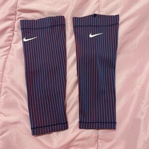 🚫SOLD🚫 nike athletic sleeves